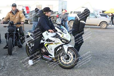 media/Feb-05-2023-Classic Track Day (Sun) [[c35aca4a42]]/Around the Pits/